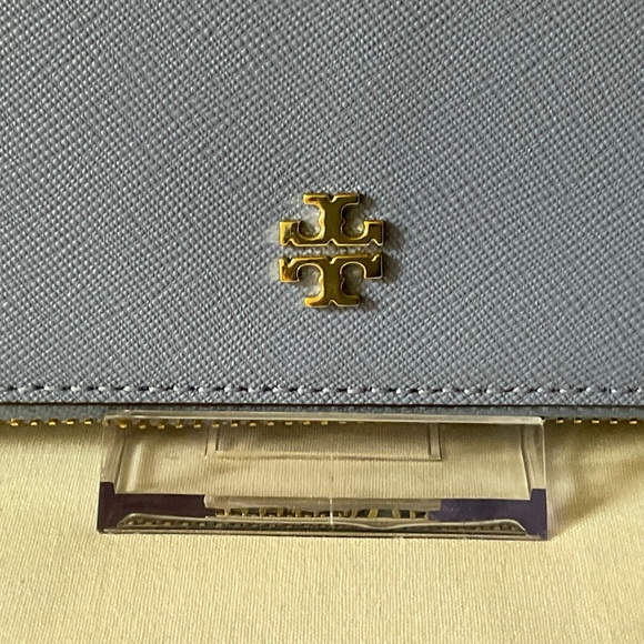 Tory Burch Robinson Leather Continental Wallet Wristlet Passport Organizer NWOT - Picture 13 of 16